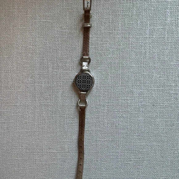 Coach Metallic Platinum Leather and SS Watch - Picture 7 of 10